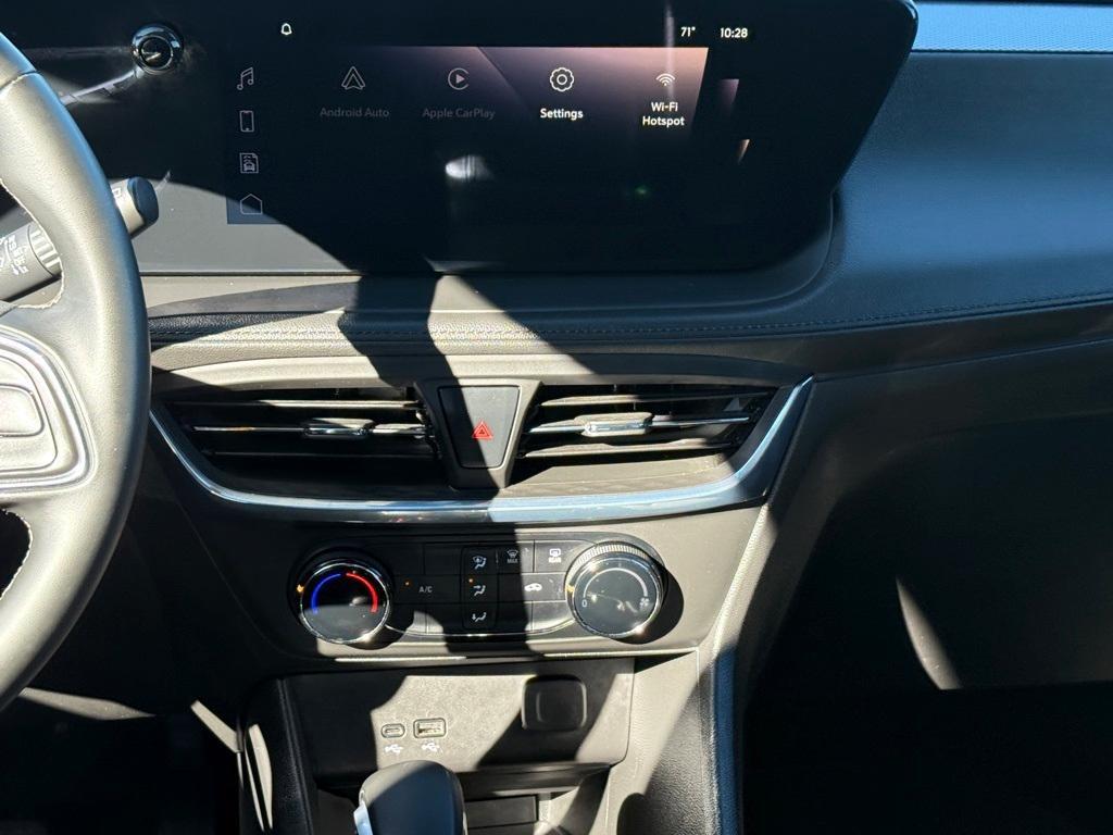 used 2024 Buick Encore GX car, priced at $25,995