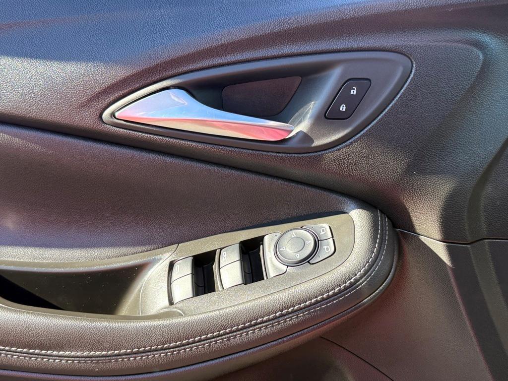 used 2024 Buick Encore GX car, priced at $25,995