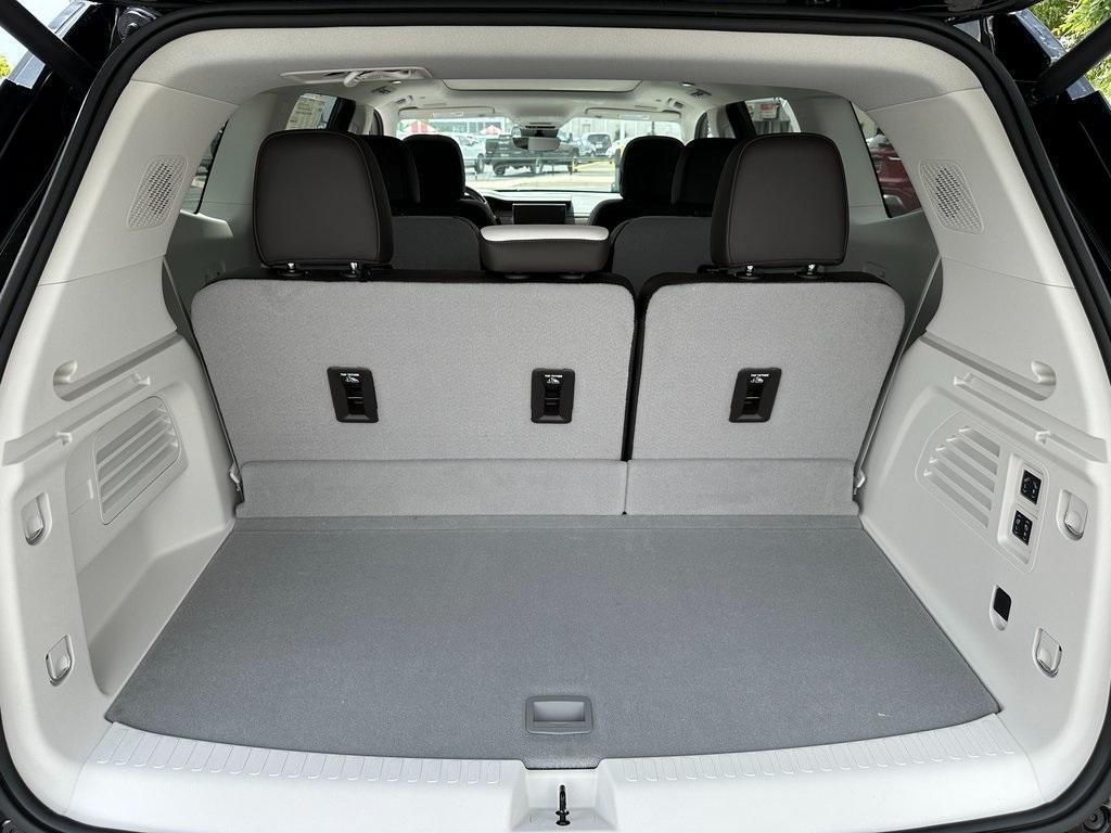 new 2025 GMC Acadia car