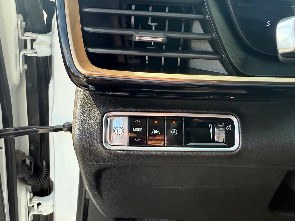 used 2024 Buick Envision car, priced at $42,497