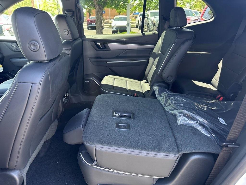new 2025 Buick Enclave car