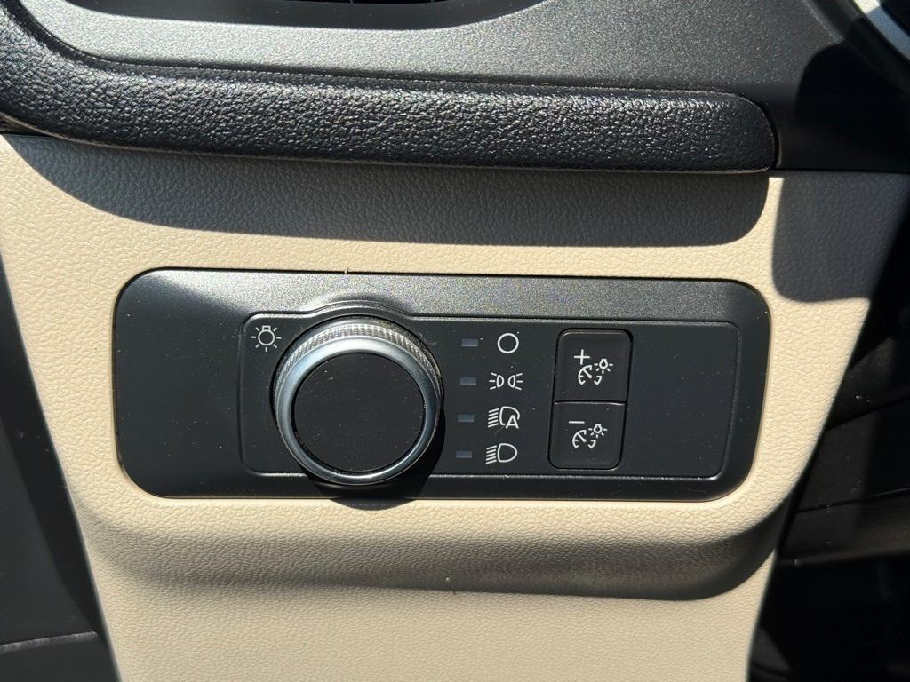 used 2021 Ford Escape car, priced at $20,000