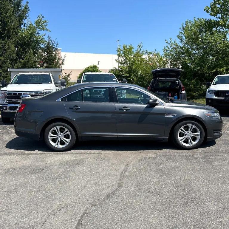 used 2015 Ford Taurus car, priced at $10,995