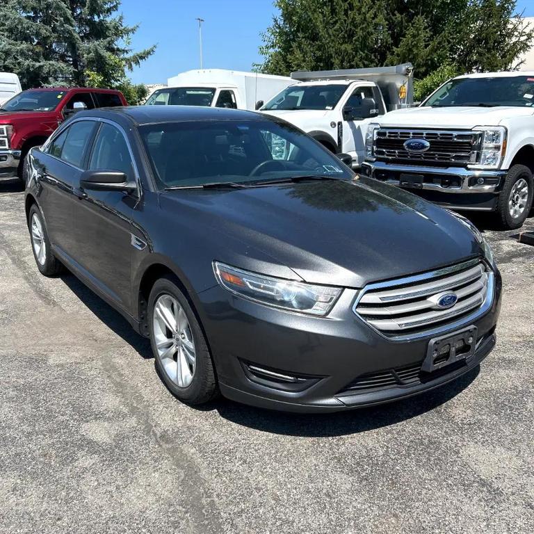 used 2015 Ford Taurus car, priced at $10,995