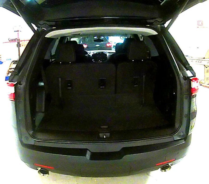 used 2021 Chevrolet Traverse car, priced at $24,995