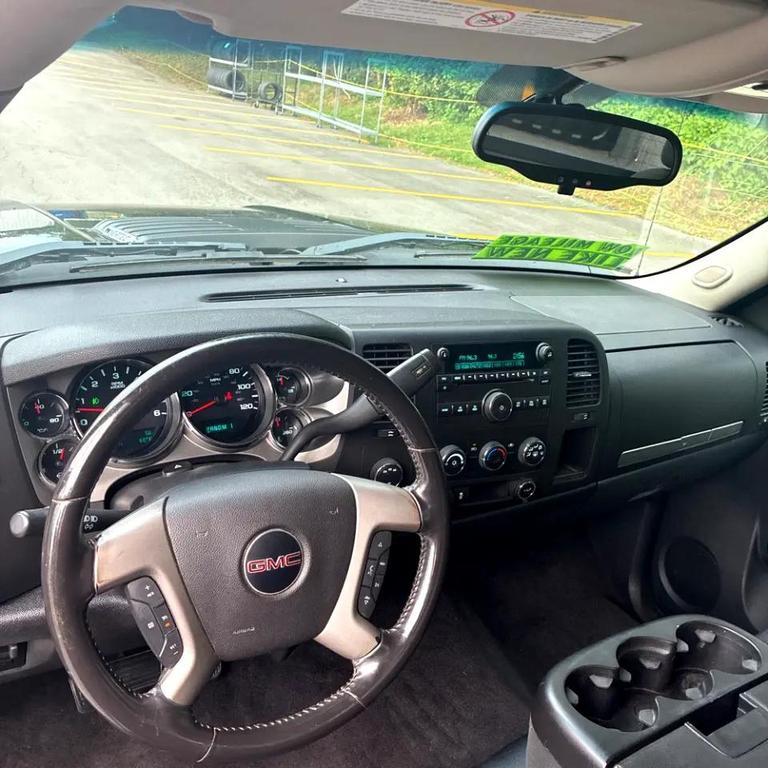 used 2013 GMC Sierra 2500 car, priced at $15,997