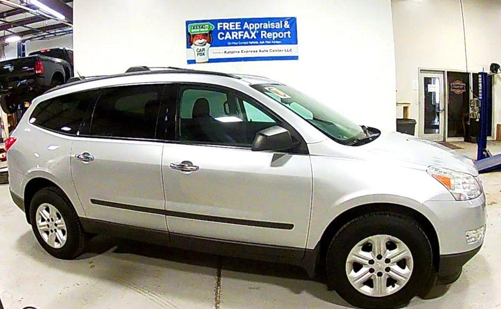 used 2012 Chevrolet Traverse car, priced at $6,995