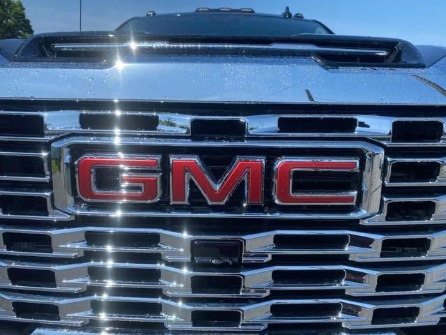 new 2024 GMC Sierra 2500 car, priced at $91,570