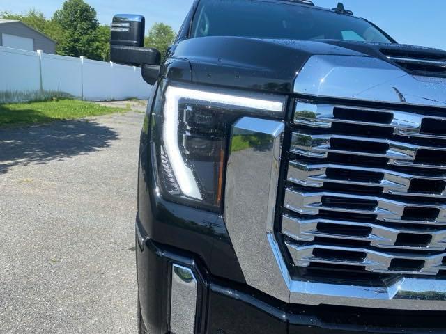 new 2024 GMC Sierra 2500 car, priced at $91,570