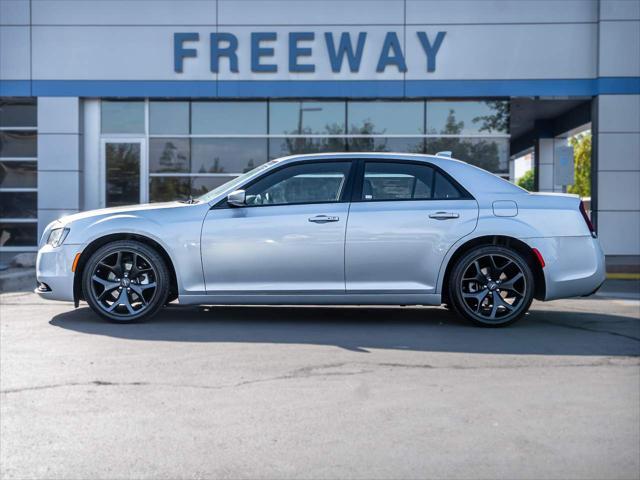 used 2022 Chrysler 300 car, priced at $27,103