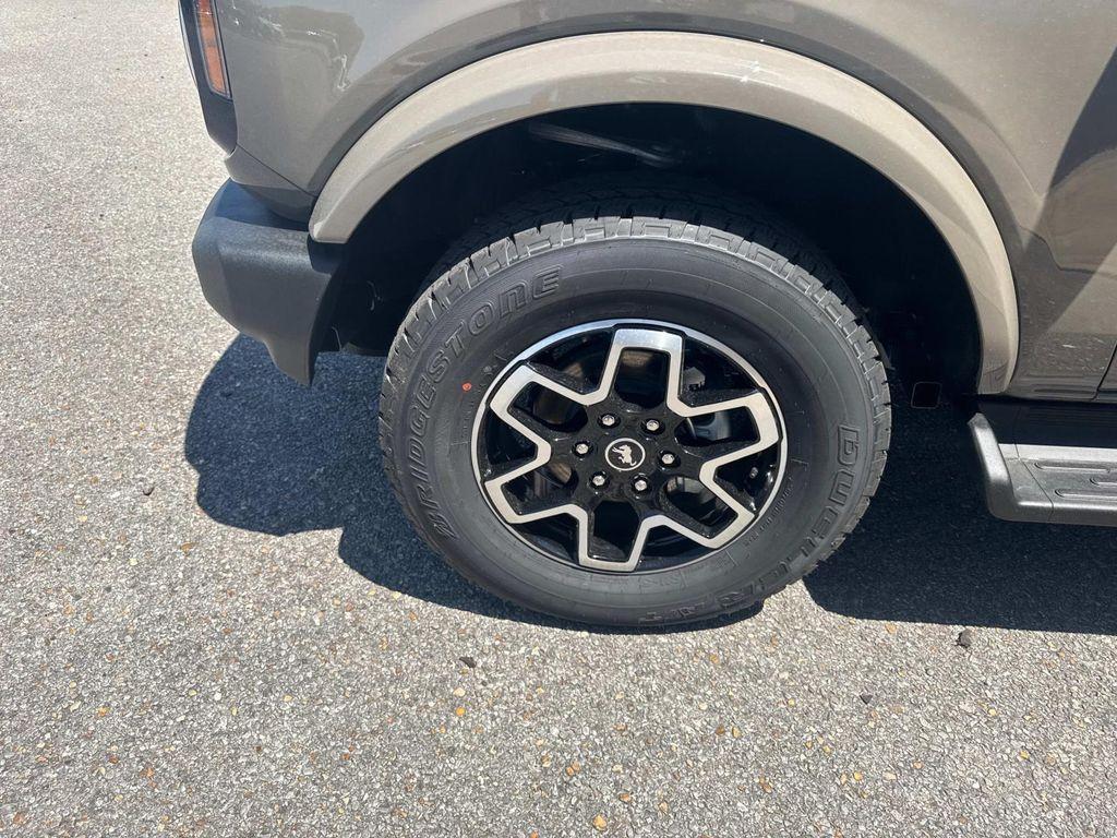 new 2025 Ford Bronco car, priced at $46,920