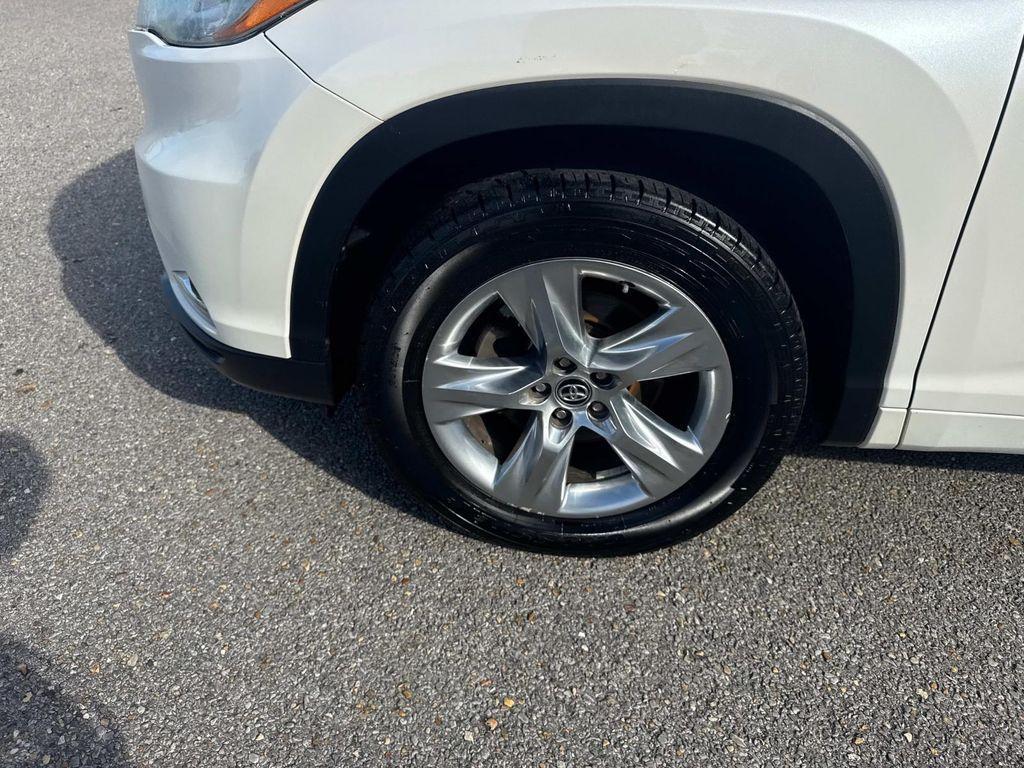 used 2016 Toyota Highlander car, priced at $17,984