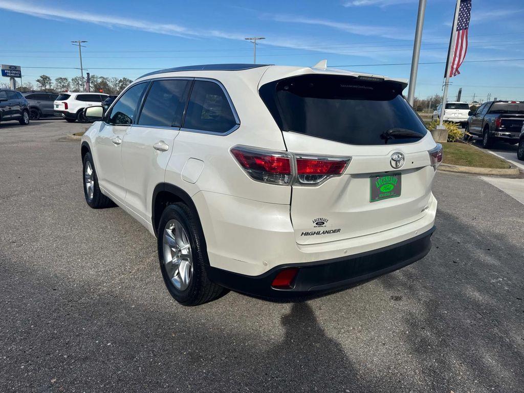 used 2016 Toyota Highlander car, priced at $17,984