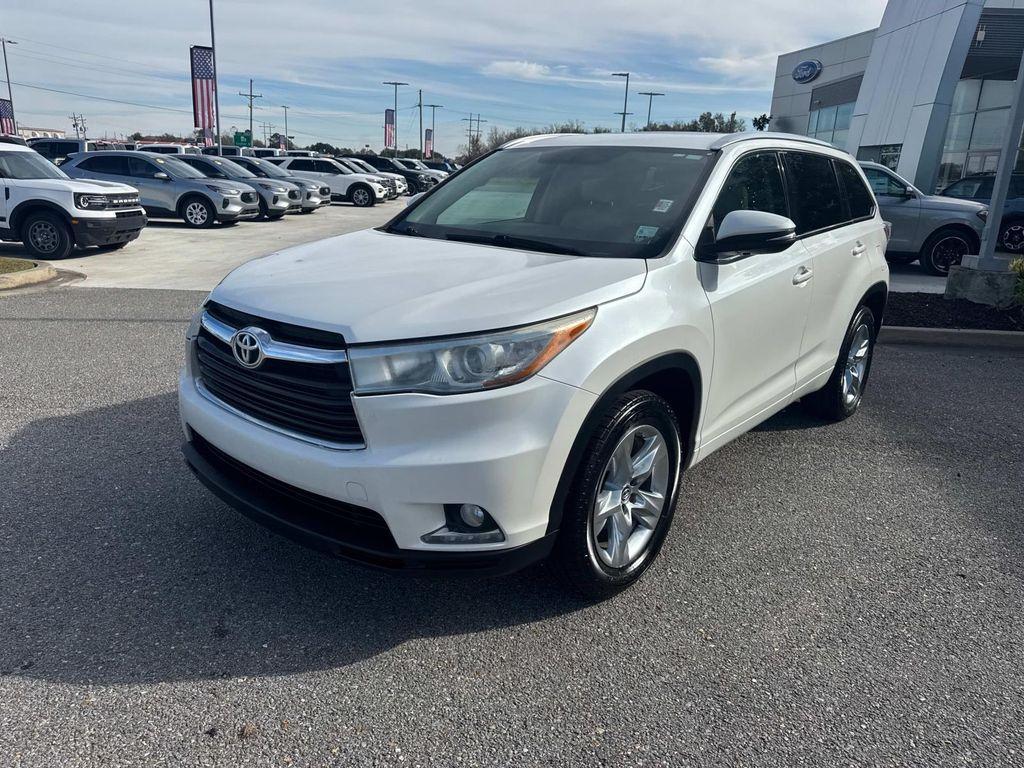 used 2016 Toyota Highlander car, priced at $17,984