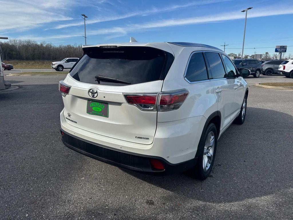 used 2016 Toyota Highlander car, priced at $17,984