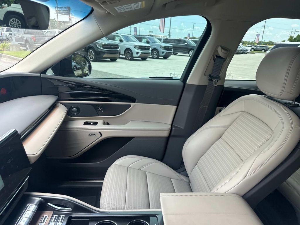 used 2024 Lincoln Nautilus car, priced at $56,950