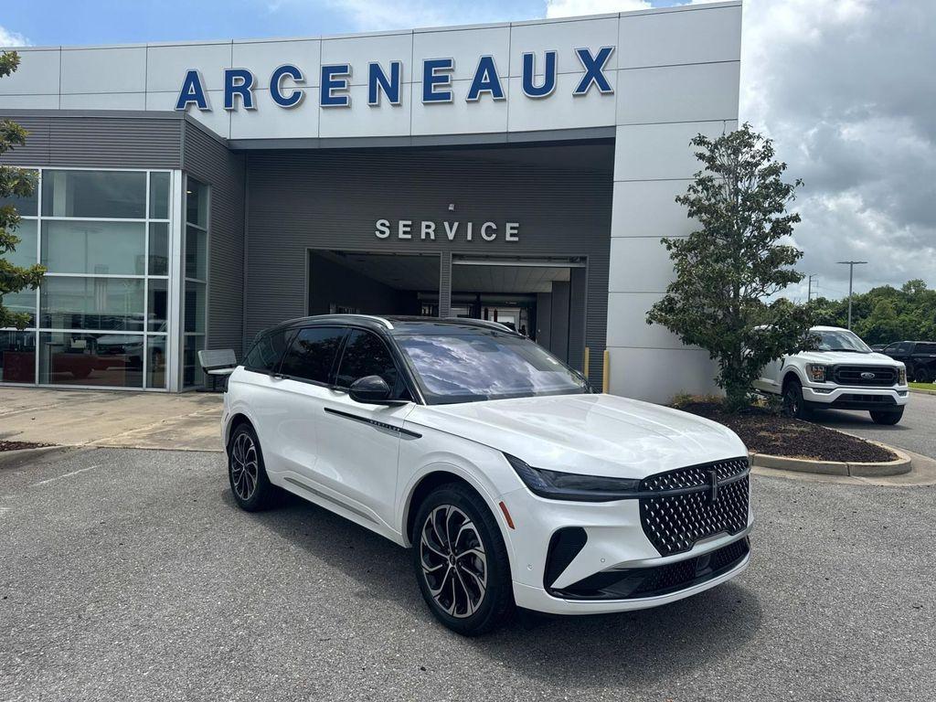 used 2024 Lincoln Nautilus car, priced at $56,950
