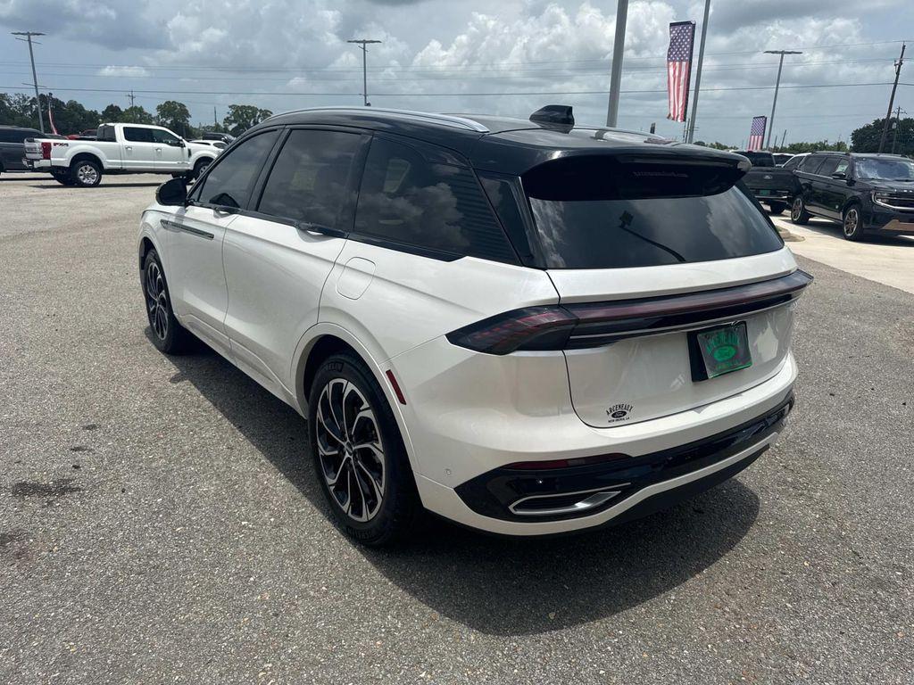 used 2024 Lincoln Nautilus car, priced at $56,950