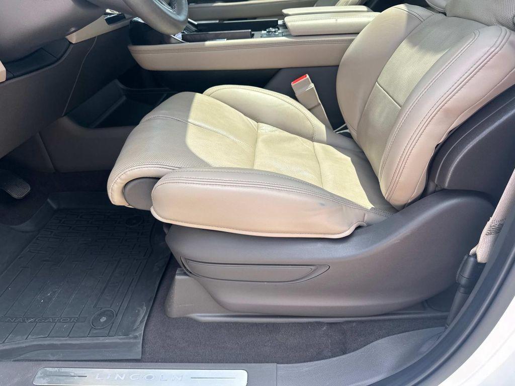 used 2023 Lincoln Navigator car, priced at $70,489