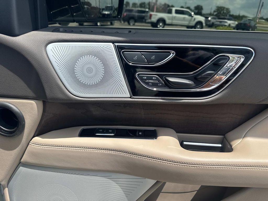 used 2023 Lincoln Navigator car, priced at $70,489