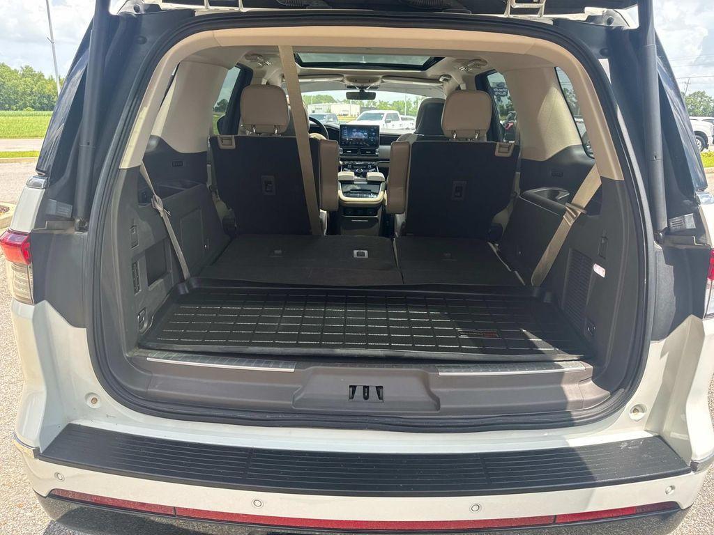 used 2023 Lincoln Navigator car, priced at $70,489