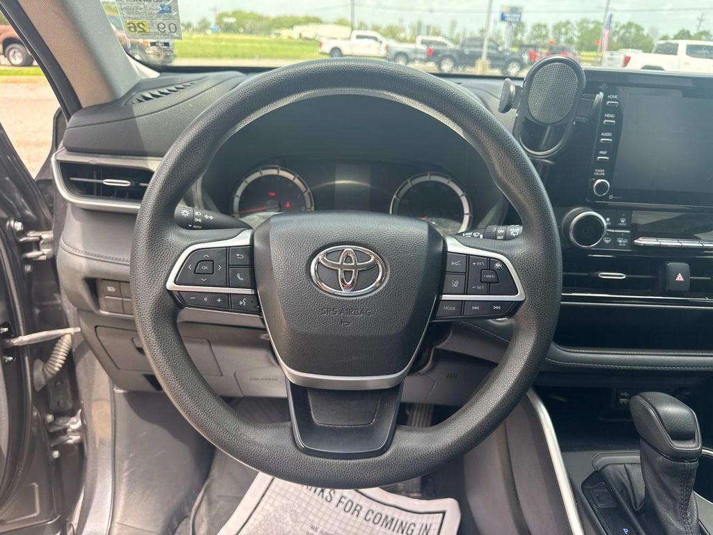 used 2022 Toyota Highlander car, priced at $25,683