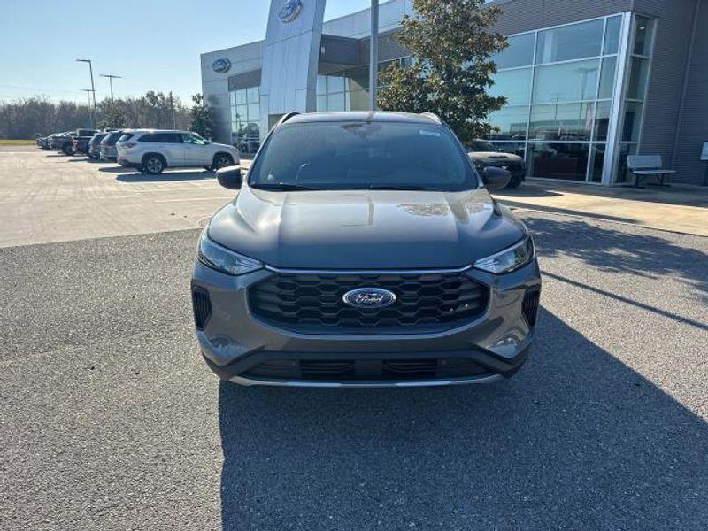 new 2025 Ford Escape car, priced at $31,615