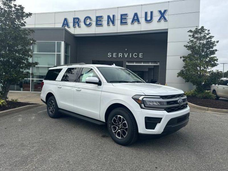 new 2024 Ford Expedition Max car, priced at $63,040