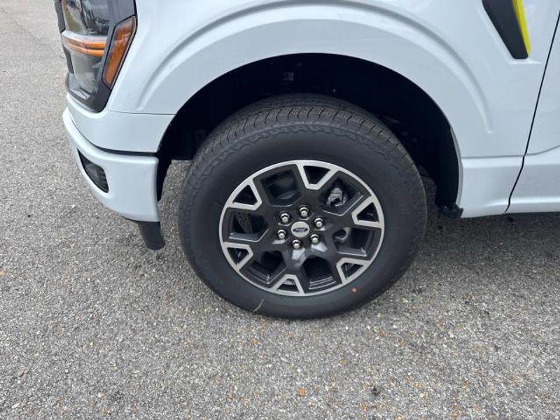 new 2025 Ford F-150 car, priced at $50,354