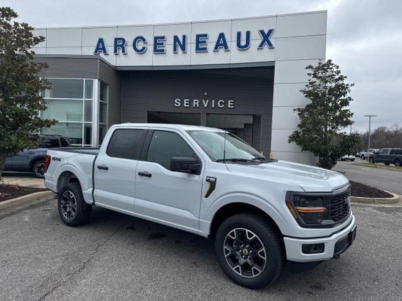 new 2025 Ford F-150 car, priced at $50,354