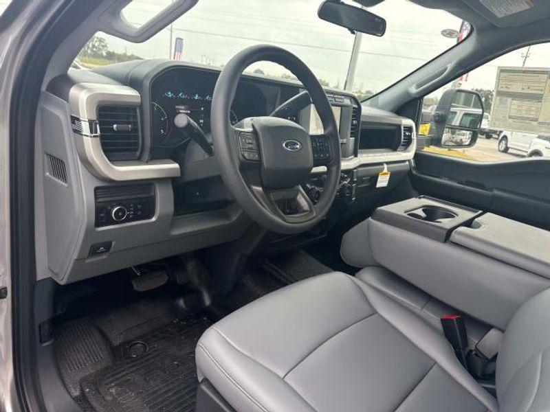 new 2024 Ford F-250 car, priced at $61,325