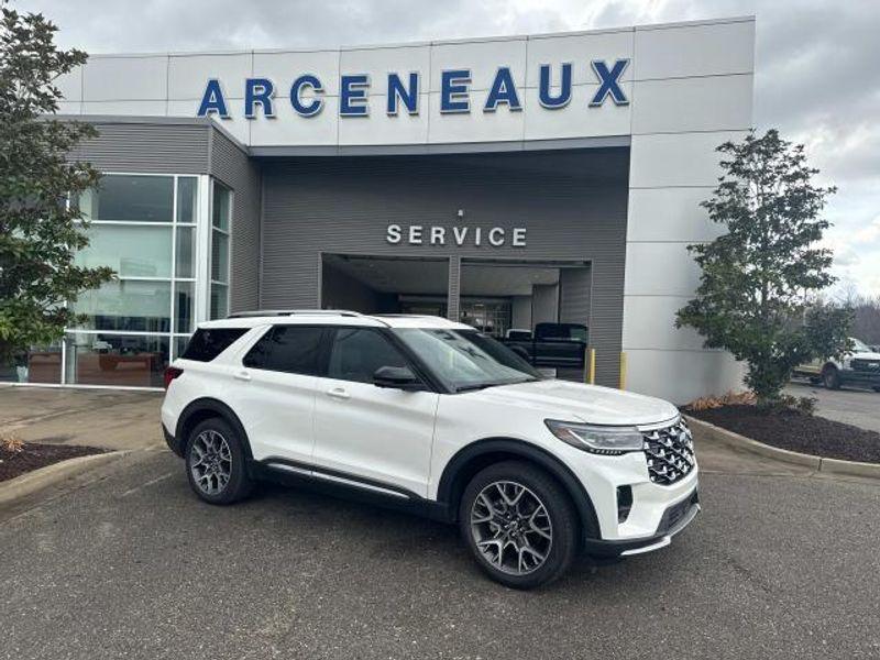 new 2025 Ford Explorer car, priced at $54,255