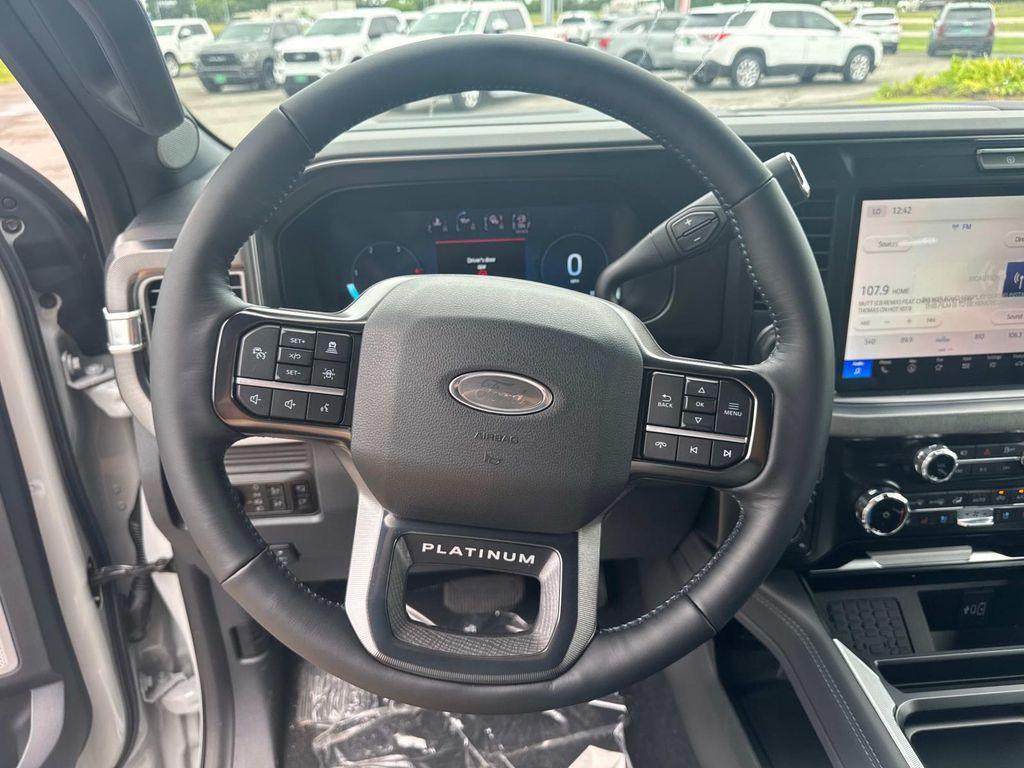 new 2025 Ford F-250 car, priced at $91,330