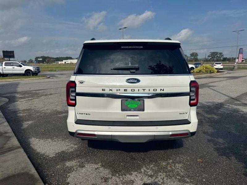 new 2024 Ford Expedition Max car, priced at $70,105