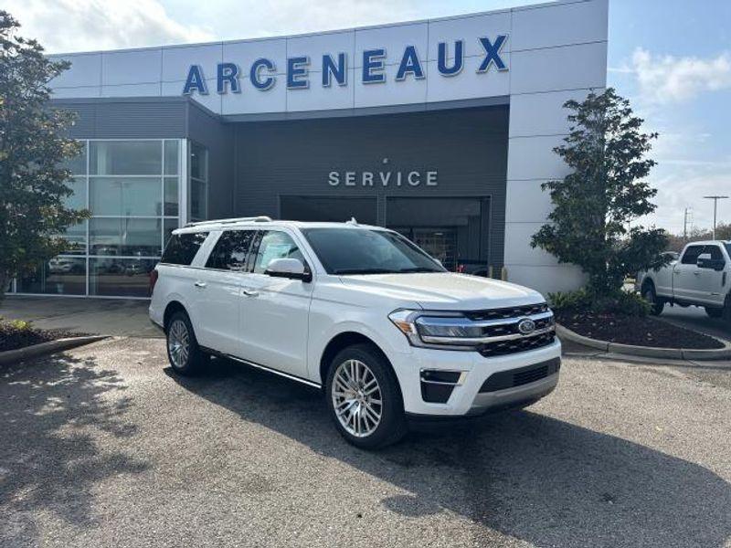 new 2024 Ford Expedition Max car, priced at $70,105