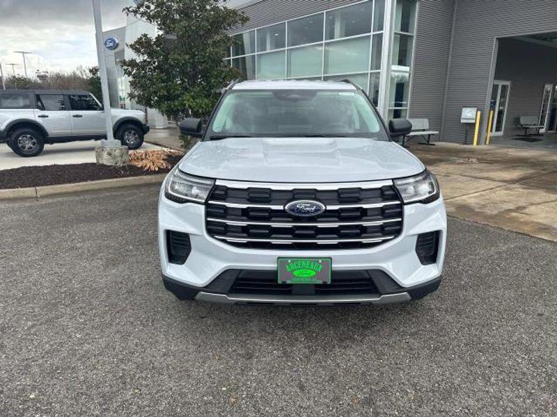 new 2025 Ford Explorer car, priced at $41,610