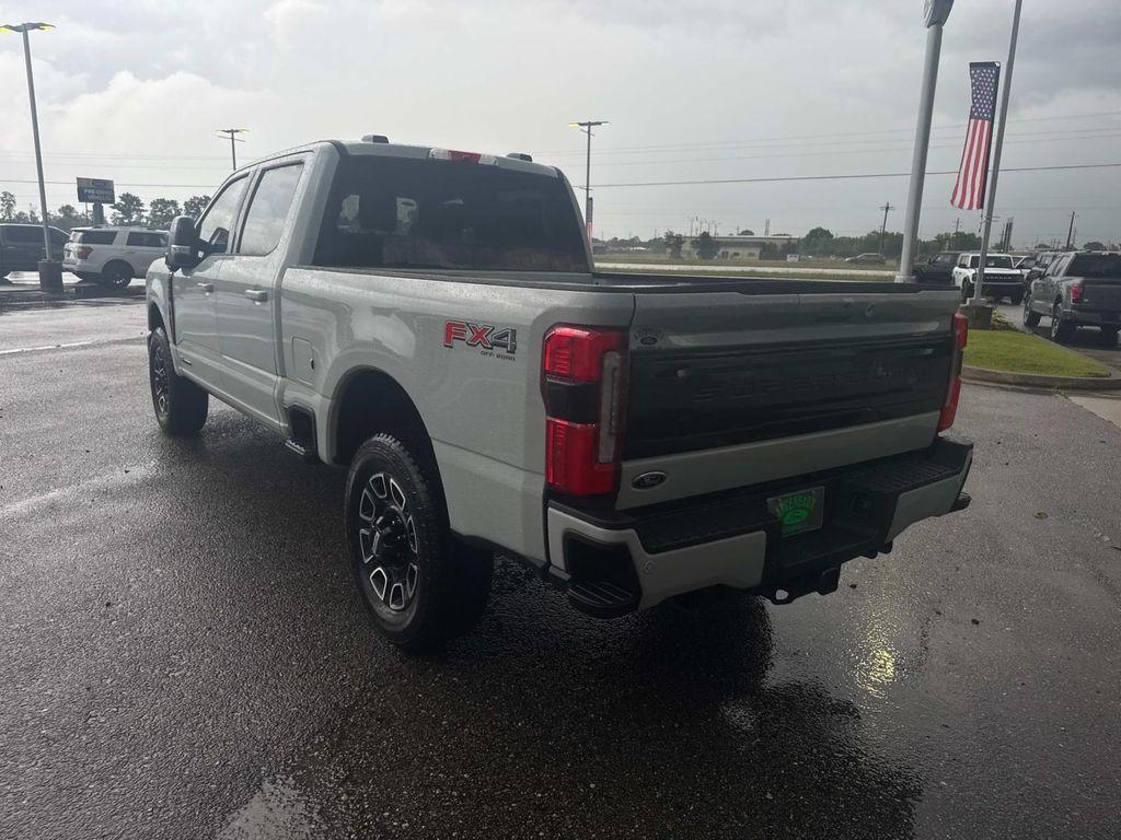 new 2025 Ford F-250 car