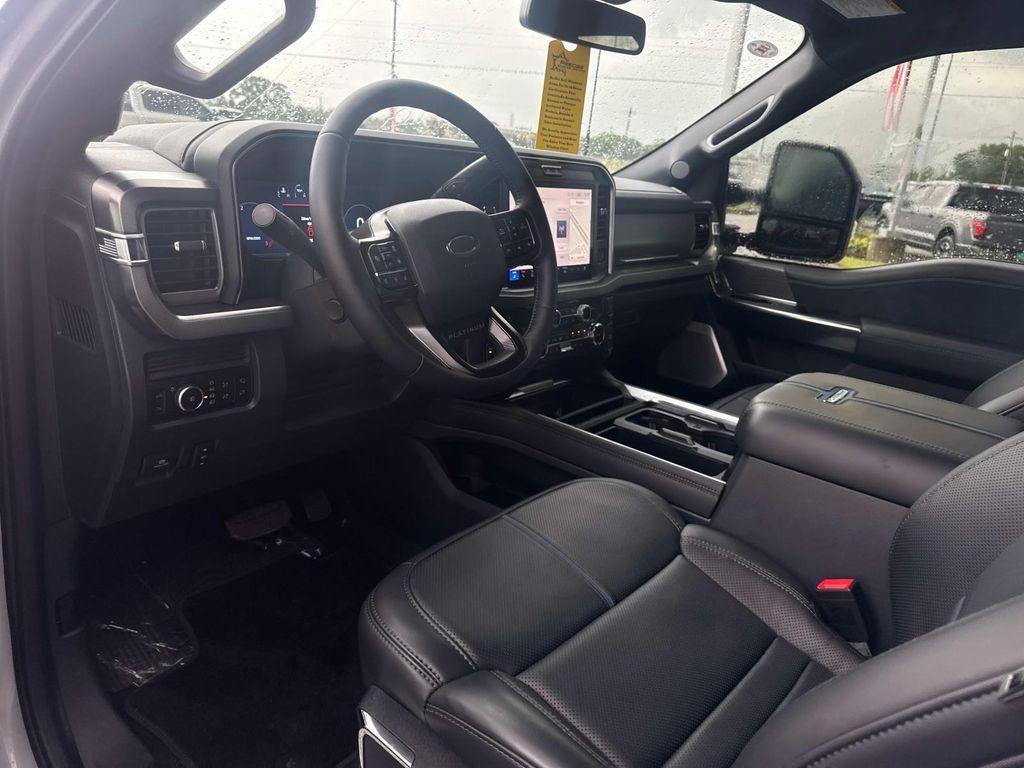 new 2025 Ford F-250 car