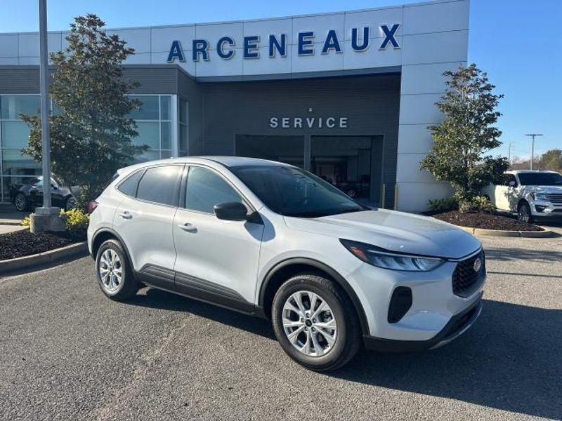 new 2025 Ford Escape car, priced at $30,485