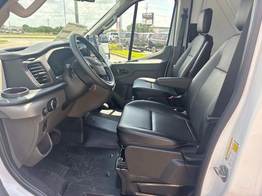 new 2025 Ford Transit-150 car