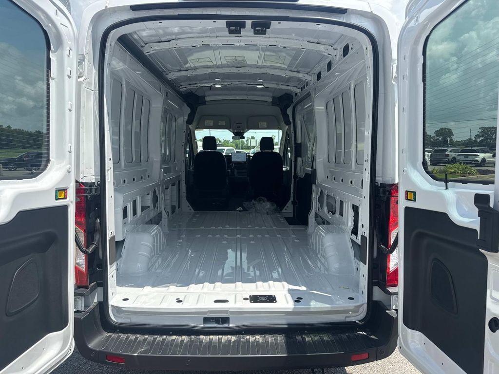 new 2025 Ford Transit-150 car