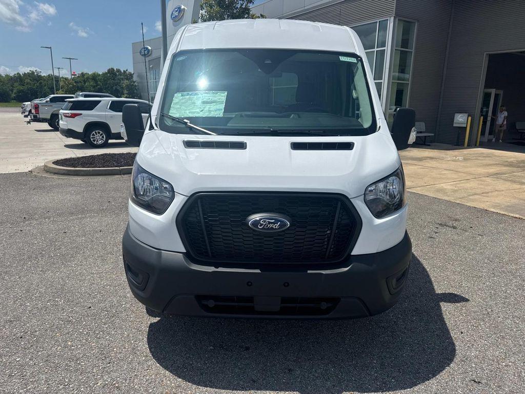 new 2025 Ford Transit-150 car