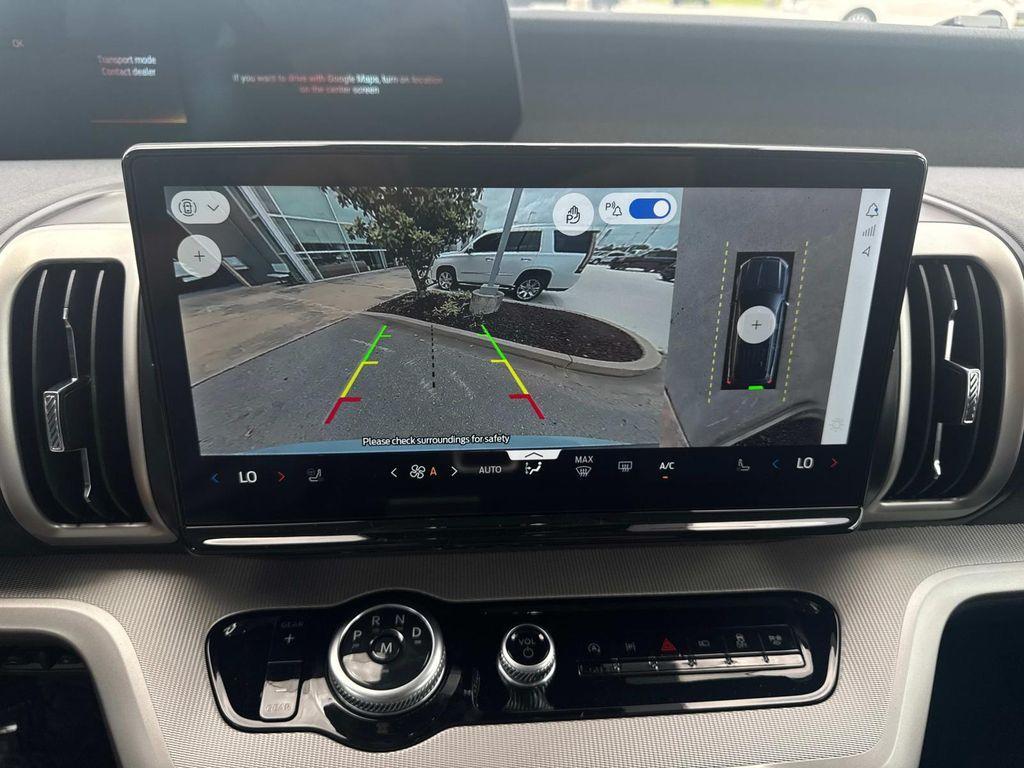 new 2025 Ford Expedition car, priced at $69,735