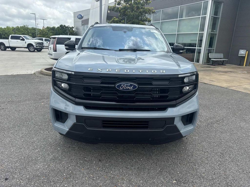 new 2025 Ford Expedition car, priced at $69,735