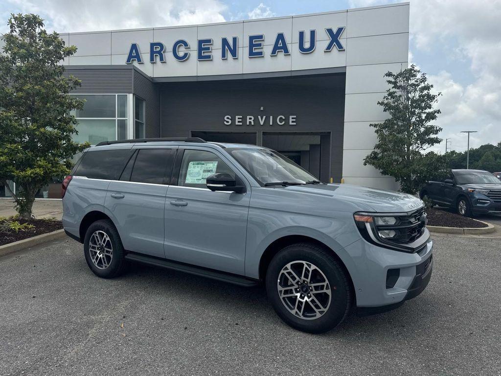 new 2025 Ford Expedition car, priced at $69,735
