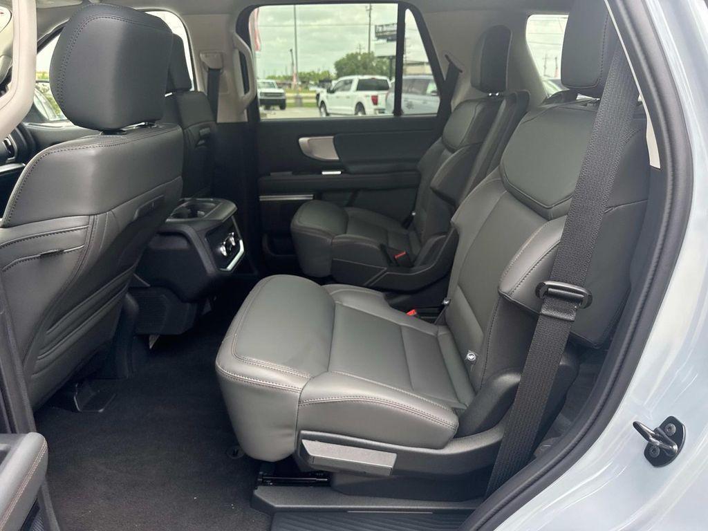 new 2025 Ford Expedition car, priced at $69,735