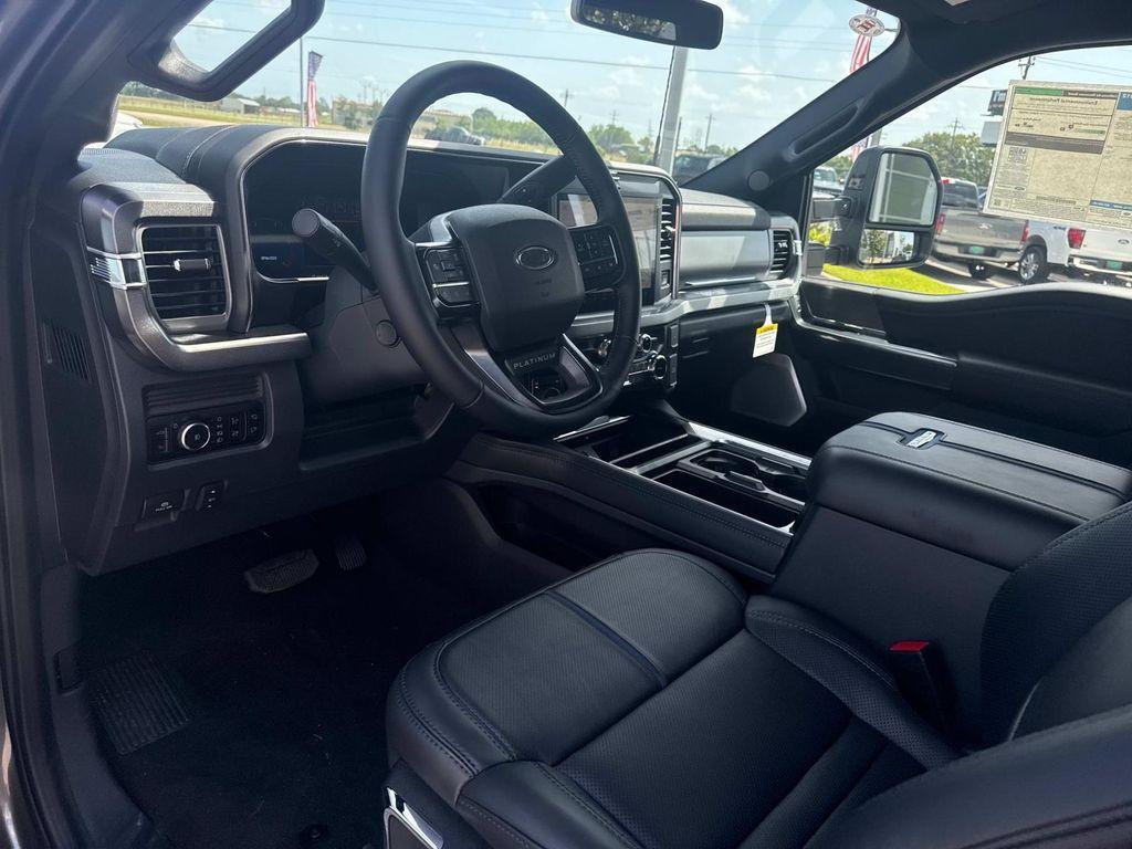 new 2025 Ford F-250 car