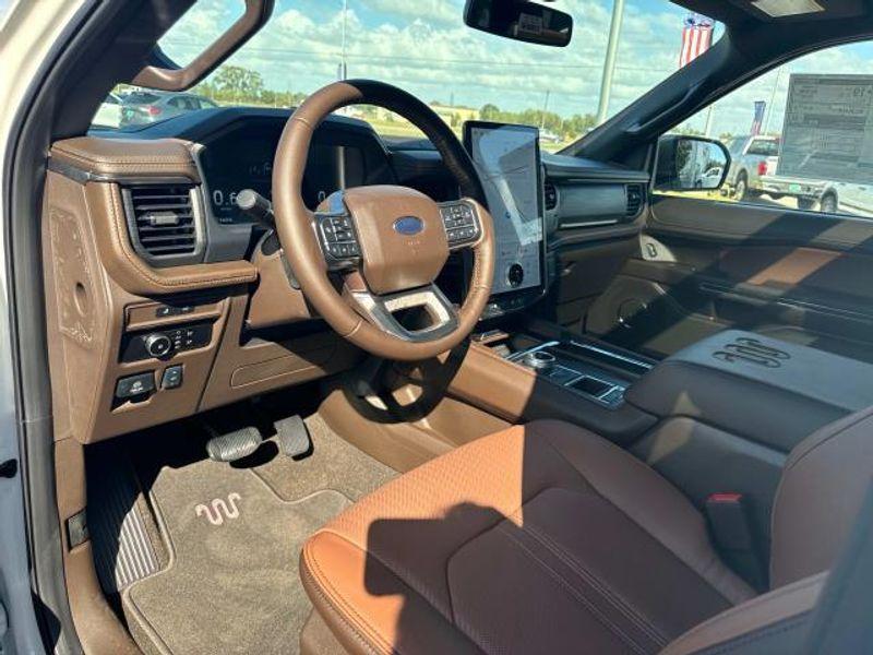 new 2024 Ford Expedition car, priced at $76,895