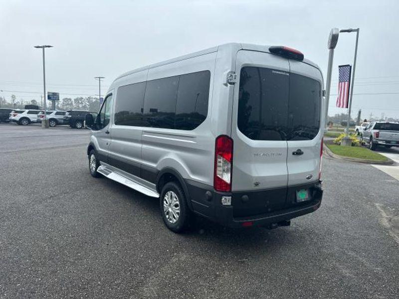 new 2024 Ford Transit-250 car