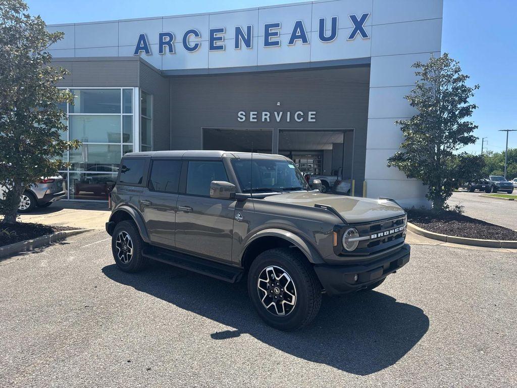 new 2025 Ford Bronco car, priced at $49,244